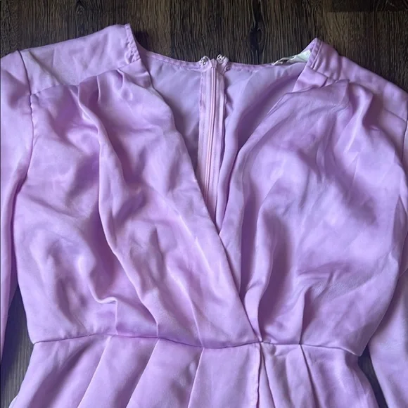 Entro Purple Perfection Pleated Dress
Medium satin - Picture 8 of 10